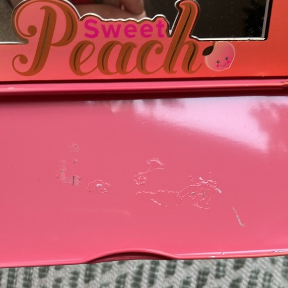 Too Faced Chocolate Bar & Sweet Peach - Picture 9 of 10